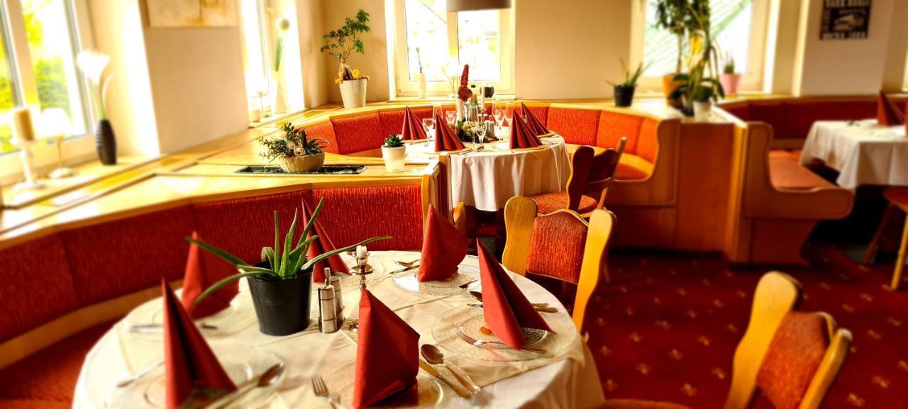 Landhotel Weisses Röß`l Adorf Exterior foto