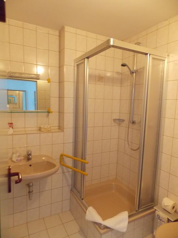 Landhotel Weisses Röß`l Adorf Zimmer foto